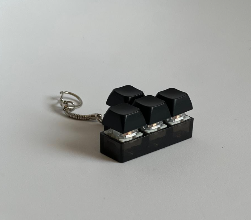 4 Buttoned Keyboard Keyring w/LED (2 colors)