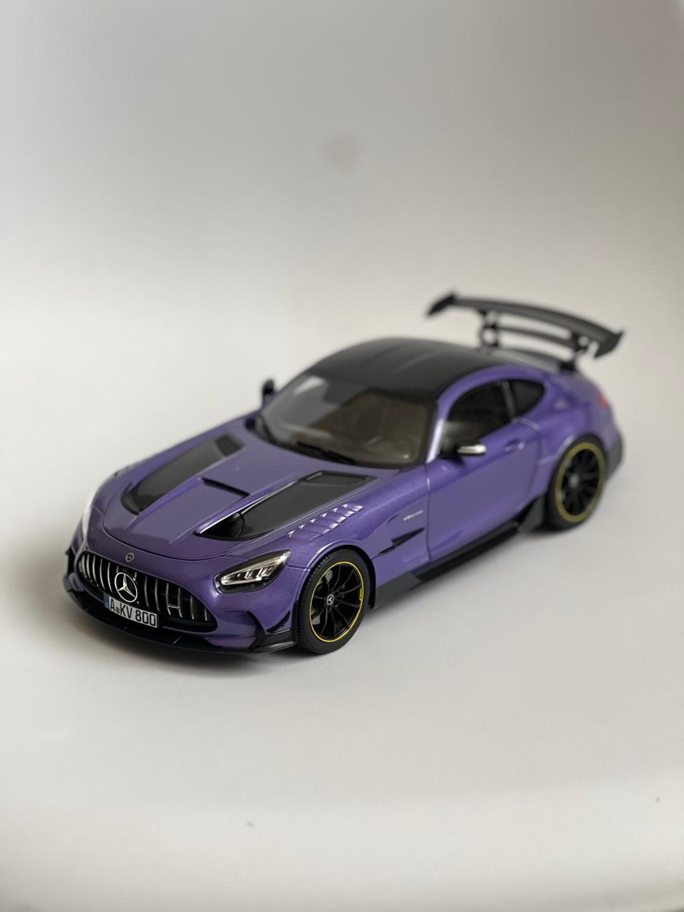 1:18 Mercedes Benz AMG GT