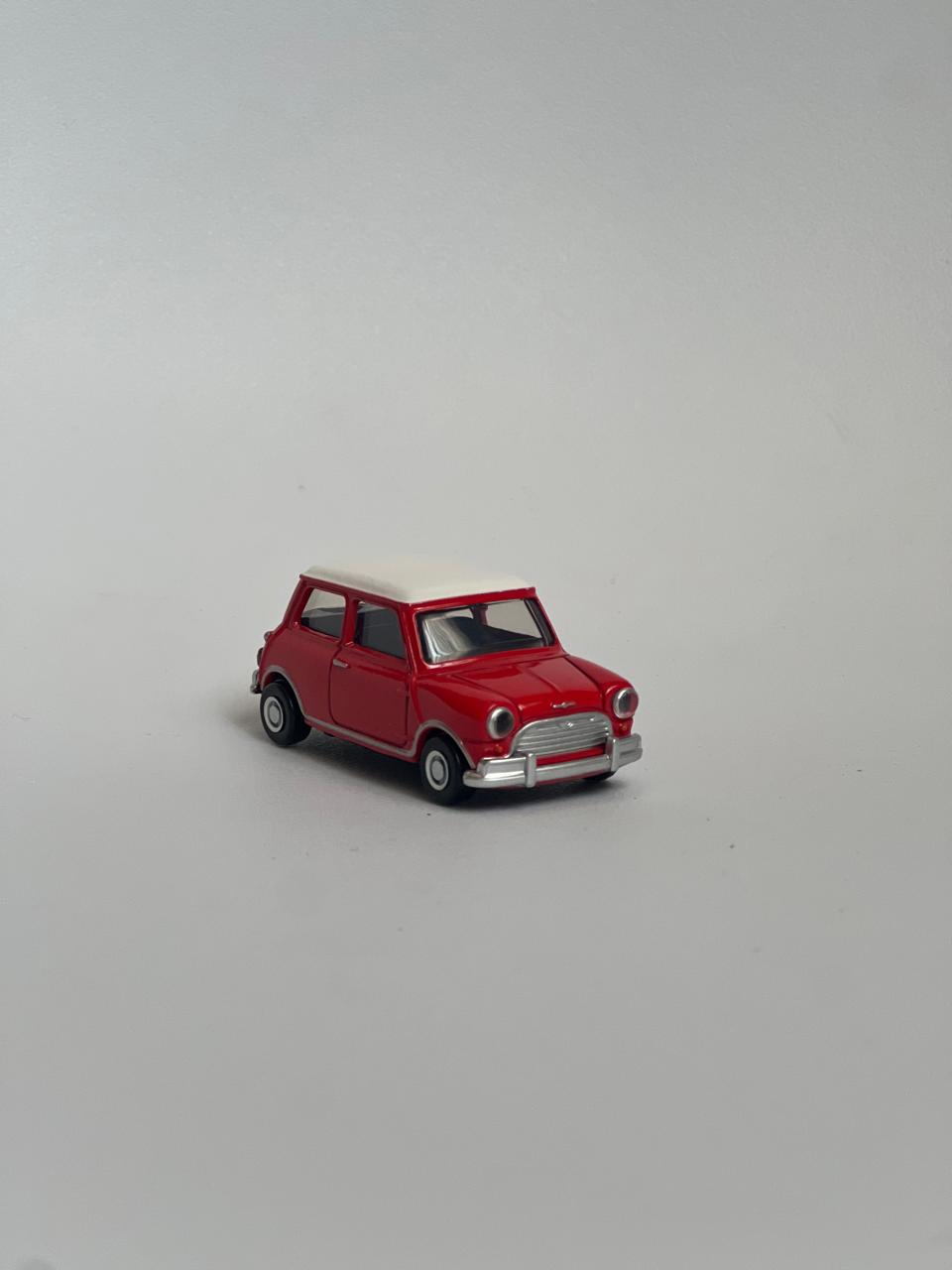 1:64 Morris Mini