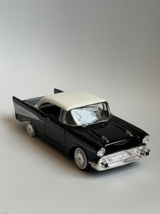1:24 Chevy 1957
