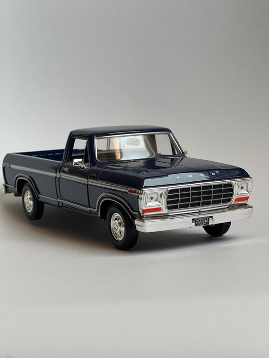 1:24 FORD 1979
