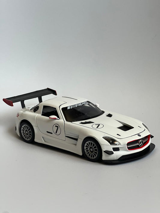 1:24 Mercedes AMG
